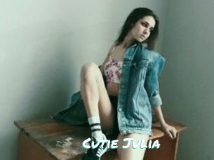 Cutie_Julia
