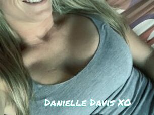 Danielle_Davis_XO