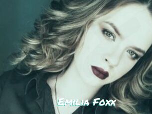 Emilia_Foxx