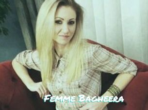 Femme_Bagheera