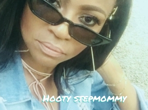Hooty_stepmommy
