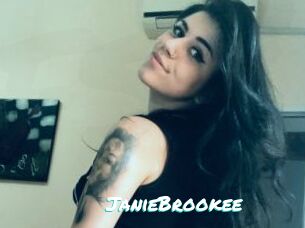 JanieBrookee