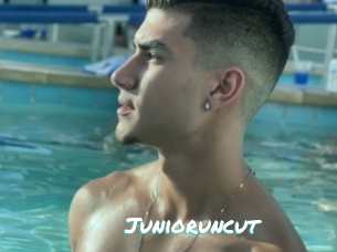 Junioruncut