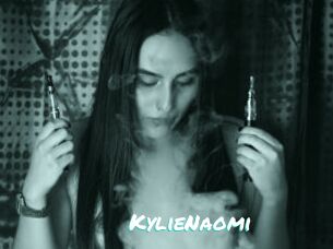 KylieNaomi