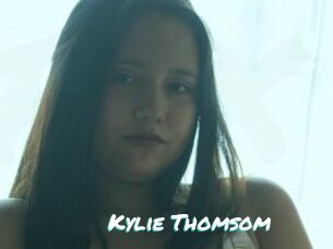 Kylie_Thomsom