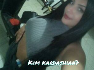 Kim_kardashian7