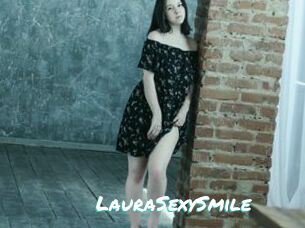 LauraSexySmile