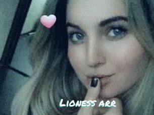 Lioness_arr