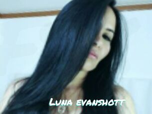 Luna_evanshott