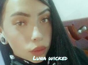 Luna_wicked