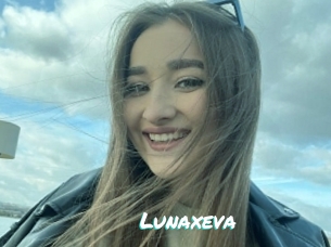 Lunaxeva