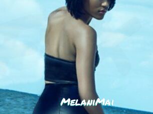 MelaniMai