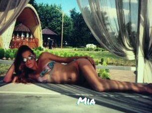 Mia