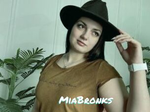 MiaBronks