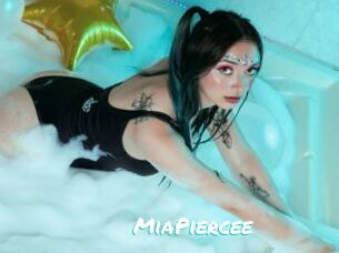 MiaPiercee