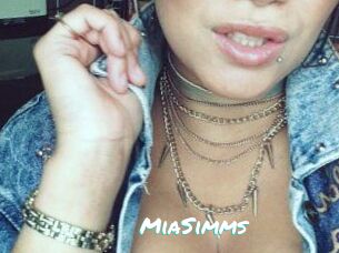 MiaSimms