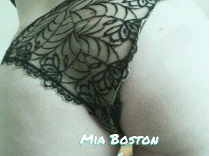 Mia_Boston