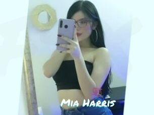 Mia_Harris
