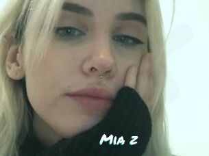 Mia_z