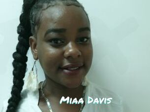 Miaa_Davis