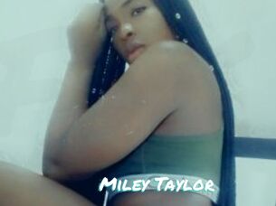 Miley_Taylor