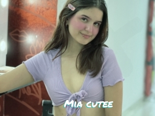 Mia_cutee