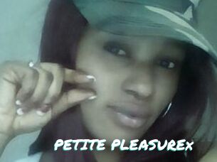 PETITE_PLEASUREx