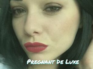 Pregnant_De_Luxe