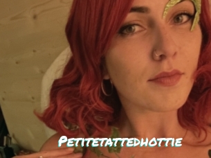 Petitetattedhottie