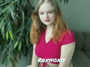 Roxyfoxyy