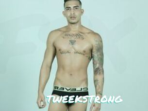 TWEEKSTRONG