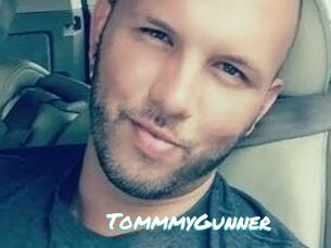 TommmyGunner