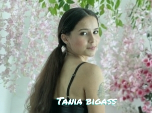 Tania_bigass