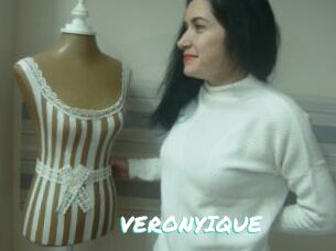 VERONYIQUE