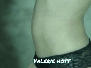 Valerie_hott